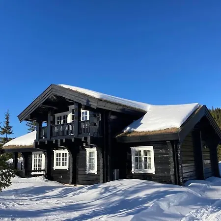 Holiday home Log Cabin On Natrudstilen Sjusjoentrail Outside Sjusjoen